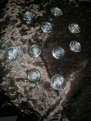 Clothing buttons silver color new, pack of 10 pieces