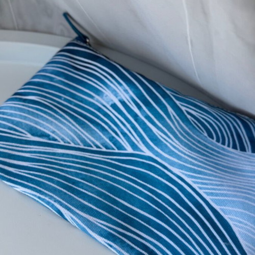 Bioderma toiletry bag blue and white like new for cosmetics