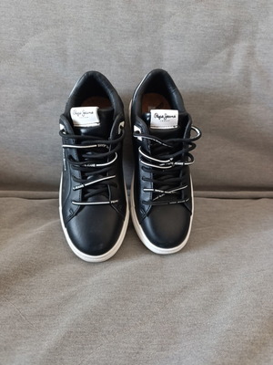 Pepe Jeans Adams Log γυναικεία αθλητικά παπούτσια νούμερο 37 σαν καινούργια μαύρο και άσπρο