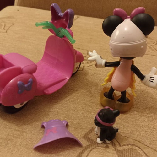 Minnie Mouse with Vespa Scooter used children's toy