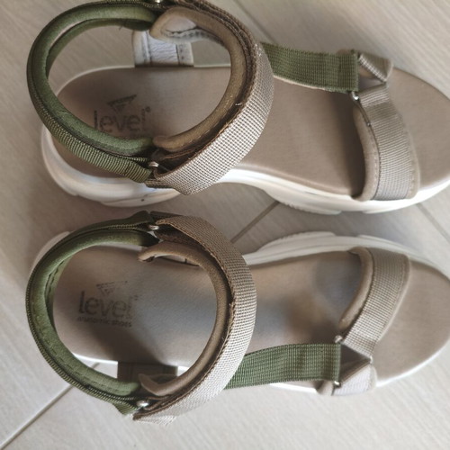 Level Anatomic women's sandals like new, olive khaki, size 37