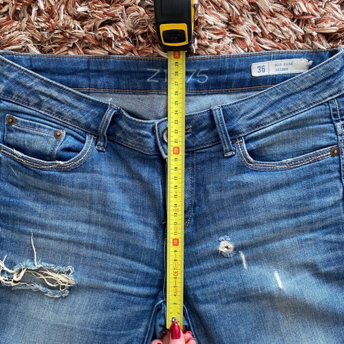 Zara ripped jeans dark blue, skinny, elastic, mid rise, like new