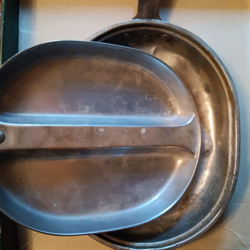 US Massillon AL & Co 1945 mess kit used, set of 2 pieces