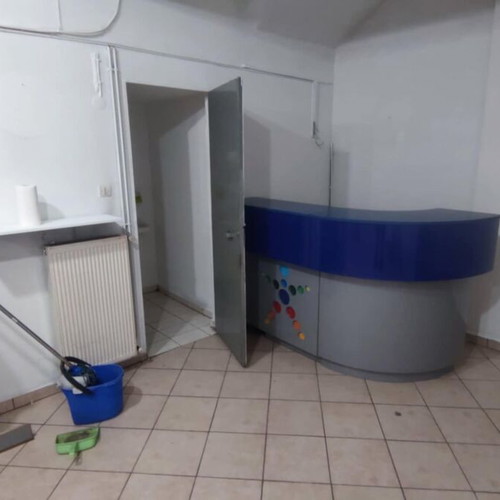 Commercial space 60 sqm in Almyros Magnesia near center