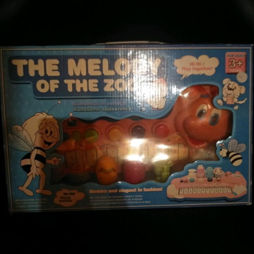 Maya the Bee wind-up animal piano like new
