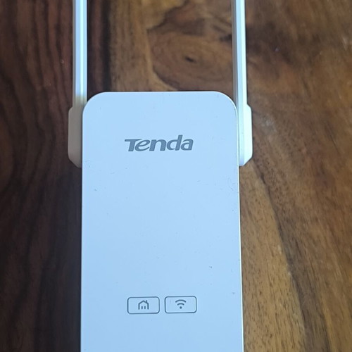 Tenda PA6 Powerline Wi-Fi adapter like new