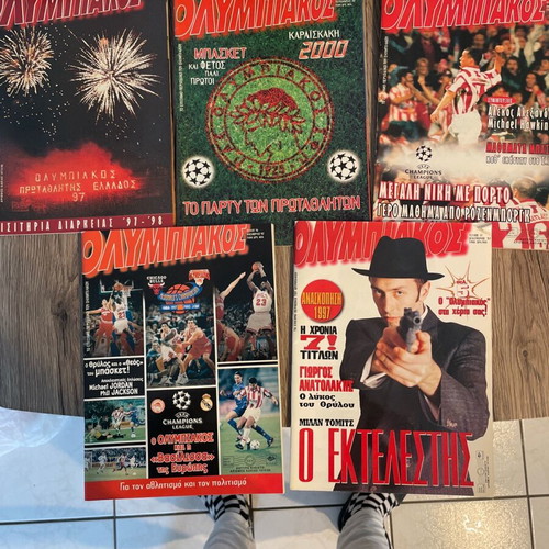 Olympiakos magazine used, pack of 5 issues 1997