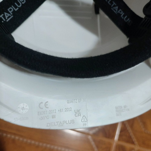 Deltaplus Construction Helmet PPE Safety Hat like new, adjustable, lightweight