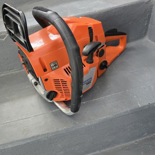 Husqvarna chainsaw used, no chain and bar