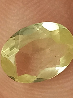 Peridot mineral 3.10 ct new with certificate unique color