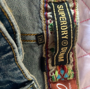 Superdry τζην σορτ Ν. 26