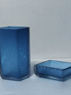 Rhomboid Sklo Union Vase and Ashtray Set like new, Czechoslovakia 1970