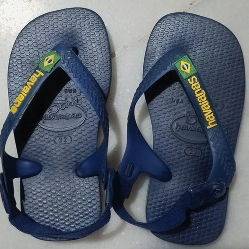 Havaianas toddler flip flops used, size 22, blue