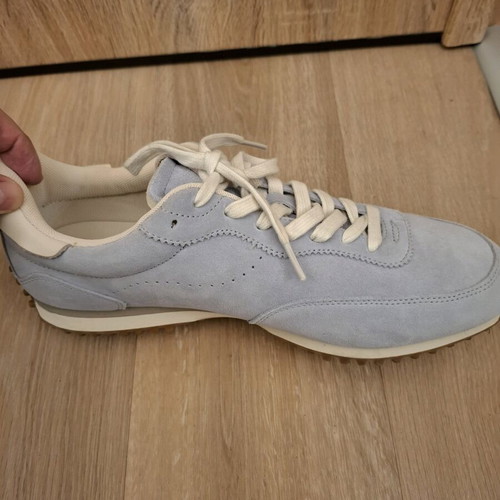 Zara athletic shoes size 45 like new, light blue suede