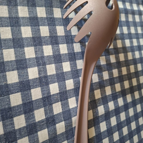 Durable pasta spoon up to 210 degrees Celsius, 31 cm
