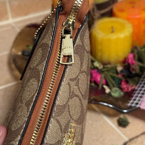 Coach Signature Brown Shoulder Bag used