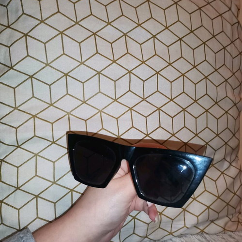 No Logo women's black sunglasses like new
