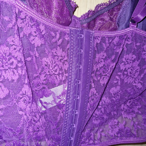 Corset bra purple new, size 2XL with adjustable straps and 9 hooks