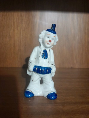 Decorative clown used in good condition
