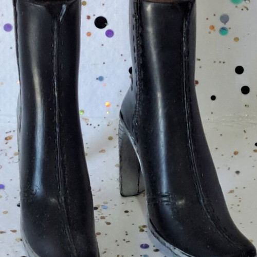 Bratz Pretty'n'punk Meygan doll redressed with flaws