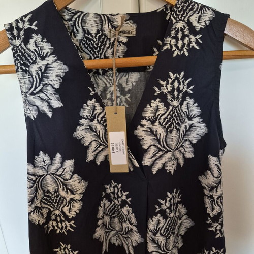 Maxi floral dress Urban new, one size, back shirring