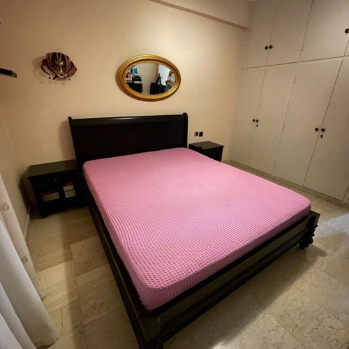 Double bed with nightstands like new, cherry wood