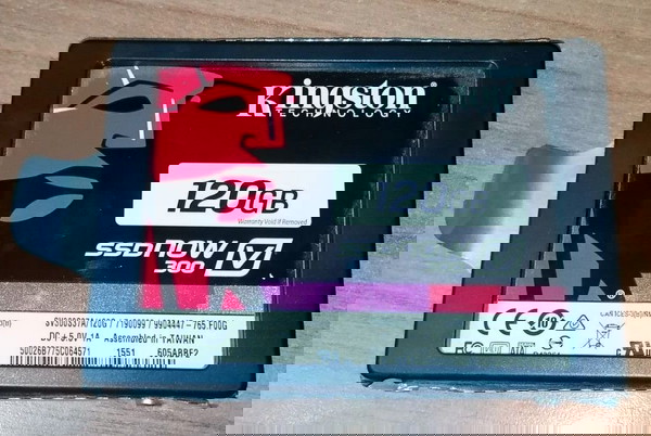 SSD дискове комплект - Western Digital (WD) и Kingston комбо - 240Gb и 120Gb твърдотелни дискове