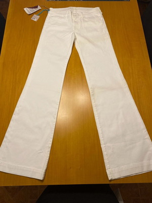 Jeans flare λευκό καινούργιο, μέγεθος S 36 8