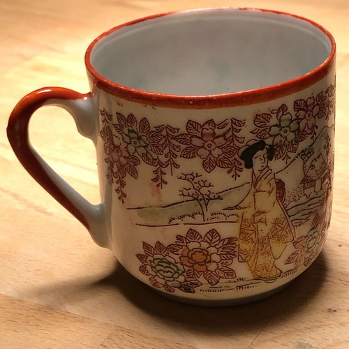 Set of 2 vintage Japanese porcelain cups like new