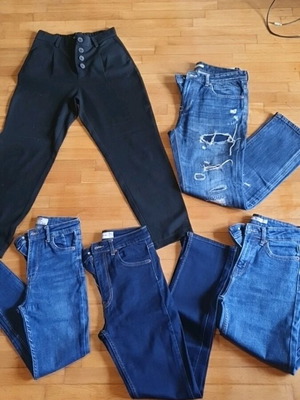 Συλλογή από 4 παντελόνια νούμερο 34 σαν καινούργια, Zara, Stradivarius, Pull n Bear, Bershka
