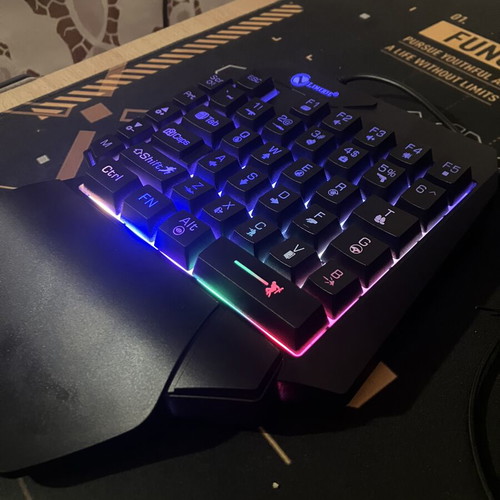 Gaming GK103S RGB one-handed keyboard for PC and mobile, new