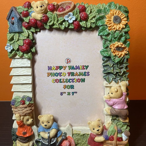 Vintage embossed children's photo frame like new