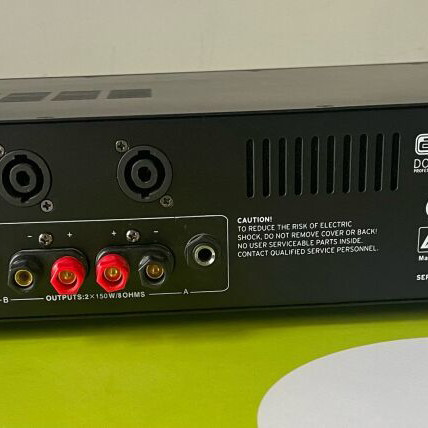 Reloop Dominance 702 professional power amplifier used