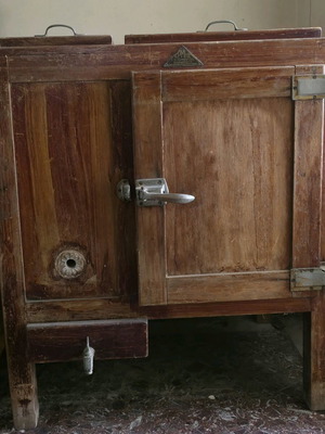 Hermes Antique Icebox used