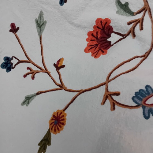 Large cotton machine-embroidered tablecloth 2x1 m, 40 cm