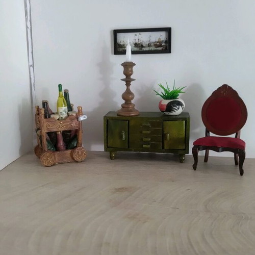 Dollhouse living room like new, pack of 6 miniature pieces