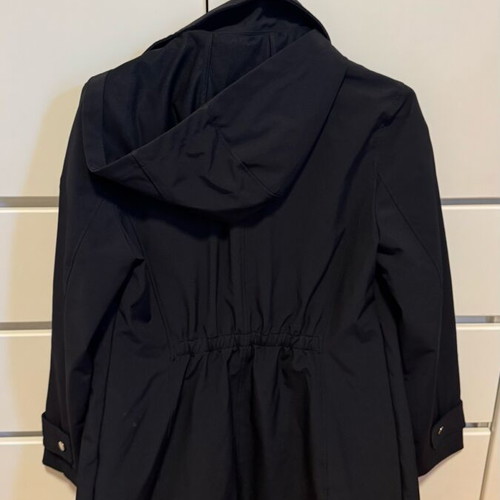 Tommy Hilfiger waterproof windbreaker jacket women's small like new, black