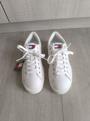 Tommy Hilfiger White Leather Unisex Flatform Sneakers New