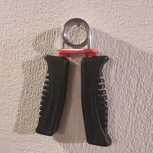 Hand gripper with spring new, 4.5 mm thickness