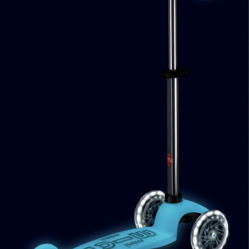 Deluxe Glow LED Scooter like new with 3 wheels and adjustable handlebar
