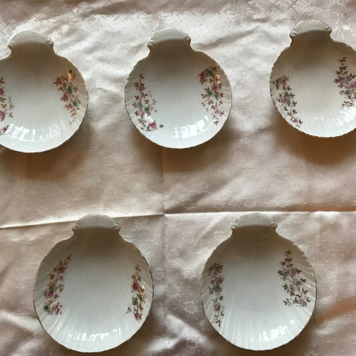 Set of 8 used porcelain plates/bowls D.F. Czechoslovakia