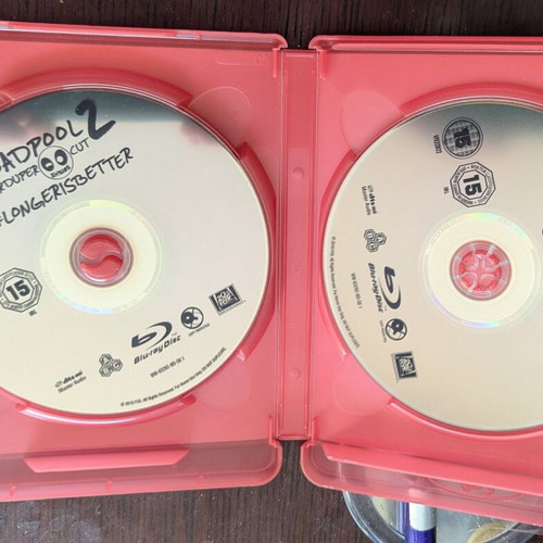 Deadpool 2 Super Cut Blu-Ray 2 Disc like new with subtitles