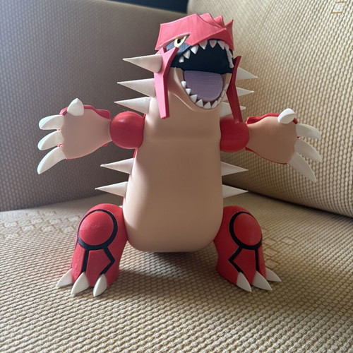 Pokémon Groudon figure