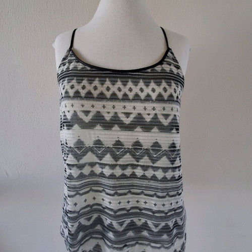 Zara top size M like new, black and white