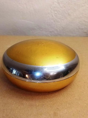 Vintage Les Voilettes powder box by Guerlain used