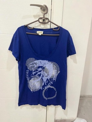 Diesel women's t-shirt size large like new, blue, graphic print