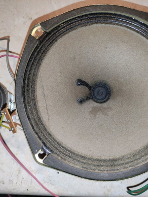 Speakers set used, 2 woofers, 2 midrange, 2 tweeters