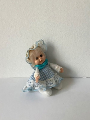Vintage El Greco doll "Φιλεναδίτσες" used, 1980s miniature