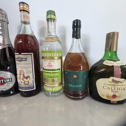 Various drinks new, pack of 16