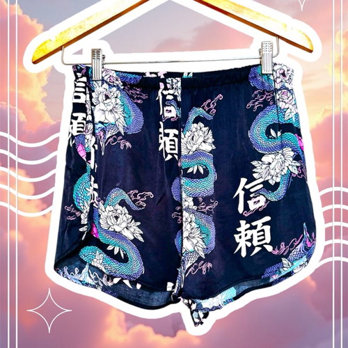 Bershka shorts with Japanese designs, like new, satin fabric